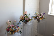 Load image into Gallery viewer, The Art of Floral Design: Composition, Color & Movement - Level 2