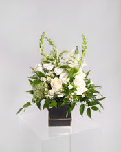 Load image into Gallery viewer, Small Neutral & Subtle Floral Bloom Box