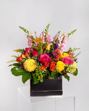 Load image into Gallery viewer, Large Bright &amp; Cheery Floral Bloom Box
